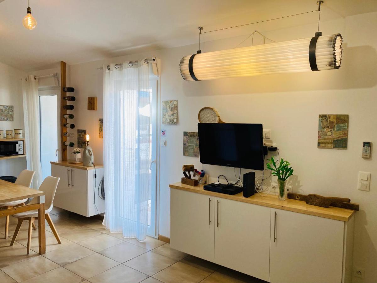 Gite Blanco Y Madera Narbonne Exterior photo