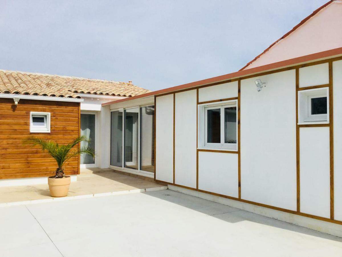 Gite Blanco Y Madera Narbonne Exterior photo